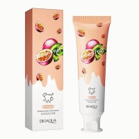 Зубная паста BIOAQUA Passion Fruit Bubble Soda: Мягко очищает зубы, тщательно убирает кариес и зубной камень, защищает десны. Вкус тропического фрукта маракуйи переполняет, и когда вы чистите зубы, это похоже на укус сочной и спелой маракуйи. Состав:  сорбитол (сахар) спирт, гидратированный диоксид кремния, деионизированная вода, полиэтиленгликоль, лаурилсульфат натрия, камедь целлюлозы, ароматизатор, пирофосфат тетранатрия, бензоат натрия, сахарин натрия, Слюда, CI16035. Способ применения:  выдавите необходимое количество зубной пасты на зубную щетку, используйте правильный способ чистки зубов, вверх и вниз в течении 3 минут. Объём:  100 гр.