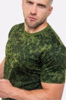Мужская футболка Happy Fox: Цвет: цифра.т.зеленый
Мужская футболка в стиле милитари выполнена из 100% хлопка, ткань кулирная гладь. Трикотажная футболка классического кроя с усиленным воротом – идеальный вариант для образов на каждый день. 
Хлопковая футболка для мужчин с камуфляжным принтом цифра выполнена в темно зеленой расцветке. Футболка идеальна для походов, рыбалки, охоты и туризма. Подойдет для поездок на природу, страйкбола и использования в рабочих профессиях. 
Тактическая футболка приятна на ощупь и отличается комфортом, что особенно важно при активном образе жизни и для домашнего отдыха. Защитный рисунок не боится стирок, надолго сохраняет первоначальный вид и яркость. 
Футболка военный камуфляж отлично подойдет в качестве подарка для мужчин на 23 февраля. Широкий размерный ряд, есть большие размеры. 
Модель Артем, его рост 172 см, параметры 113-82-100 см. На нем футболка 52 размера.