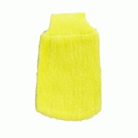 Мочалка-рукавичка для пилинга кожи тела Glove Towel: Glove Towel — это жёсткая мочалка-варежка. Она не только эффективно очищает кожу, но и отшелушивает мёртвые клетки, стимулирует кровообращение и нормализует обмен веществ. Форма варежки позволяет надевать изделие на руку, что делает процесс мытья очень быстрым, удобным и комфортным. Благодаря компактным размерам, варежку можно брать с собой в поездки. Мочалка создаёт пилинг-эффект, благодаря которому, счищаются омертвевшие клетки, и обновляется поверхность кожи. Жёсткая текстура мочалки позволяет обеспечить эффективный массаж, что помогает наладить кровоток, активизировать обмен веществ и обеспечить доступ кислорода к клеткам.