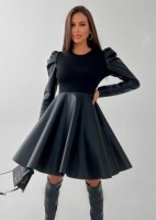 Платье #21142890: Цвет: https://www.krasotka-market.ru/catalog/zhenskaya-odezhda/platya/21142890/
Состав
: 60% полиэстер, 40% экокожа
Страна производитель:
Китай