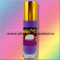 Тайский ингалятор с мангостином: Модель: Oil Balm with Mangosteen Наличие: Есть в наличии Вес брутто: 70.00 г

Тайский ингалятор с мангостином Oil Balm with Mangosteen Тайский мангостиновый ингалятор -  это популярное натуральное средство от укачивания, головной боли и насморка, очень приятно пахнущий фруктом и дополнительно насыщенный маслом мангостина. В составе мангостинового ингалятора по традиции 3 вида эфирных масел - камфорное, эвкалиптовое и ментоловое плюс масло тайского фрукта мангостин.  Камфорное масло оказывает тонизирующие действие и улучшает вентиляцию легочных альвеол, облегчая дыхание Масло эвкалипта обладает антисептическим и противовоспалительным свойствами Ментоловое масло поможет избавиться от головной боли Аромат мангостина расслабляет, успокаивает сердцебиение и снимает тревогу. Стеклянный карандаш с шариком на конце.  Имеет приятный ментолово - фруктовый аромат. Применяют тайский ингалятор с мангостином при начинающемся насморке и простуде, при синдроме морской болезни, простуде, пневмонии, тайский ингалятор полезно вдыхать при гриппе, бронхите, синусите и астме. Тайский ингалятор с мангостином поможет не только при заболеваниях дыхательных путей, но и при бессоннице, вялости и расстройствах нервной системы. Способ применения тайского ингалятора с мангостином: Головная боль – втирать в виски. Насморк – нанести на кожу под носом, смазать крылья носа. Тошнота, головокружение – виски, переносица. Повышенное давление – нанести на затылочную кость. После применения не забывать закрывать крышку – эфирные масла очень быстро испаряются. Произведено в Таиланде.