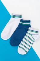 Детские носки 3 пары Berchelli: Цвет: https://happywear.ru/boys/boy-nignee-belio/boy-socks/6690256
Производитель: Berchelli
Бренд: Berchelli
Страна: Россия
Состав: 75% хлопок, 23% полиамид 2% эластан
Цвет: динамика.джинс

Набор из 3 пар детских коротких носков для мальчиков и подростков выполнен из пряжи с высоким содержанием хлопка. Благодаря добавлению синтетических волокон носочки более прочные и эластичные. Полосатые носки представлены в наборе в трех разных дизайнах.
Эластичная резинка надежно удерживает носок на ноге, не передавливая. Носочки комфортные, мягкие, хорошо сидят и не сползают.
Хлопковые носочки невероятно удобны и станут лучшим решением на каждый день для школы, занятий спортом, прогулок и дома.
Комплект носков – это всегда выгодно, носков много не бывает! Подойдут и мальчикам, и девочкам.