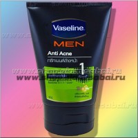 Пенка для умывания для мужчин против прыщей 50 мл: Модель: Vaseline MEN Anti-Acne Facial Wash Наличие: Есть в наличии Вес брутто: 80.00 г

Пенка для умывания для мужчин против прыщей Vaseline MEN Anti-Acne Facial Wash Антибактериальная пенка для умывания, разработанная специально для проблемной кожи мужчин с угревой сыпью, содержащая в составе салициловую кислоту и минеральную глину, для эффективного решения проблемы прыщей – особая линия косметической марки Vaseline, созданная с учетом потребностей мужской кожи, склонной к акне. Пенка Vaseline MEN «Против прыщей» - это решение одновременно 7 проблем при угревой сыпи: салициловая кислота в составе быстро устраняет имеющиеся высыпания и прыщики устранение излишней жирности кожи глубокое очищение кожи от пыли, грязи, кожного сала и бактерий сужение пор устранение черных точек устранения следов от прошлых прыщиков, неровностей на коже и пигментных пятен после акне матовый тон кожи на долгое время Объем 50 мл, произведено в Таиланде. Пенка для умывания Vaseline особенно рекомендуется для мужчин молодого возраста, для ухода за проблемной кожей лица.