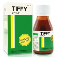 Популярный тайский сироп от простуды Tiffy 60 мл: Модель: Tiffy dey syrup 60 ml Наличие: Есть в наличии Вес брутто: 170.00 г

Популярный тайский сироп от простуды Tiffy 60 мл Tiffy dey syrup 60 ml  Сироп от простуды Tiffy для детей от 1 года и старше и для взрослых – это жидкая форма самых популярных тайских таблеток от простуды Тиффи. Лекарство Tiffy от простуды быстро и эффективно поможет при повышении температуры, при всех сопутствующих простуде симптомах – головная боль, недомогание, заложенность носа, боль в горле, температура:  «вечером лёг спать больным, утром встал здоровым» В состав сиропа от простуды и температуры Tiffy входит: парацетамол 120 мг с противовоспалительными и обезболивающими свойствами   плюс антигистаминный препарат Chlorpheniramine Maleate 1 мг и phenylephrine HCL 1 мг с противоотечным действием Способ применения сиропа Tiffy при симптомах простуды: Детям 1-3 лет: По половинке чайной ложке сиропа Tiffy, можно повторять прием каждые 4-6 часов Детям 3-6 лет: По чайной ложке сиропа Tiffy, можно повторять прием каждые 4-6 часов Детям 6-12 лет: По 1-2 чайных ложки сиропа Tiffy, можно повторять прием каждые 4-6 часов Взрослым: По 2 чайных ложки сиропа Tiffy, можно повторять прием каждые 4-6 часов В упаковке 60 мл сиропа, не содержит сахар и спирт. Сироп имеет приятный вкус, быстро облегчает состояние больного, обеспечивая скорейшее выздоровление.   