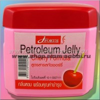 Вазелин с маслом вишни 70 грамм: Модель: Petroleum Jelly Наличие: Есть в наличии Вес брутто: 90.00 г

Вазелин с маслом вишни для губ 70 грамм Petroleum Jelly Cherry formula Тайский вазелин, обогащенный маслом вишни, для ухода за кожей губ. Вазелин с маслом вишни смягчит сухую грубую кожу, защитит ее от растрескивания и обветривания, устранит шелушение. Также вазелин с маслом вишни облегчит боль и устранит покраснение при небольших ожогах кожи (солнечный или тепловой ожог). Тайский вазелин можно считать универсальным косметическим средством, подходящее для увлажнения и питания сухой кожи, для лечения солнечных ожогов, для ухода за губами, а также для смягчения грубой кожи перед педикюром. Объем тайского вазелина 70 грамм, произведено в Таиланде. Вазелин бесцветный.  