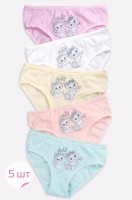 Трусы для девочки 5шт. Donella: Цвет: https://happywear.ru/girls/girl-nignee-belio/girl-underwear-for-girls/6682701
Производитель: Donella
Бренд: Donella
Страна: Турция
Состав: 95% хлопок, 5% эластан
Цвет: микс

Практичный набор детского нижнего белья выполнен из мягкой хлопковой ткани, которая имеет нежную и прочную текстуру. Эластан в составе дарит удобную посадку по фигуре. Трусики сохраняют прекрасный внешний вид даже после частых стирок. В наборе представлены трусы в нежных оттенках с милым принтом Котики.
Все швы ровные, гладкие. Благодаря эластичным резинкам белье удобно сидит и почти не ощущается на теле. Трикотажные трусики не сковывают движений, обеспечивая комфорт в течение всего дня.
Забавный дизайн понравится каждой девочке! Детские слипы идеальны на каждый день дома, в детский сад, в школу.
Вам может подойти этот товар, если вы ищете: трусы для девочки в наборе, трусы детские для девочек, детские трусы, хлопковые трусы комплект, слипы для девочки, трусы слипы хлопок, слипы детские, трусики для девочек, нижнее белье для девочек, трусы для девочек, трусики для девочки, трусы на девочку, трусики для девочек набор, трусики на девочку, нижнее белье на девочку, нижнее белье для девочки, набор нижнего белья для девочки, белье нижнее для девочек, трусы девочки, для девочек трусики, трусы для девочки комплект.