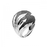 Кольцо из серебра с фианитами родированное икг-2013: https://serebrorus.ru/catalog/kolco/~kolco_iz_serebra_s_fianitami_rodirovannoe_568177588