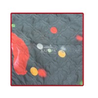 Чехол на подушку Полисатин: Цвет: https://tk-bagira.ru/chekhol_na_podushku_stegannyy/64732
Термоскрепленное полотно (шелк + синтепон + микрофибра). Кант атласный, цветной