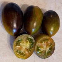 Томат Ананасное бычье сердце 10шт: <p>Высокорослый куст с плодами космически красивой окраски - штрихи оливкового, оранжевого, фиолетового, зелёного цветов!!! Много антоциана! Сорт сладкий!!! Хорош для цельноплодного консервирования, т.к. плоды до 100г. Формировать можно в 3 стебля, т.к. плоды не крупные.</p>