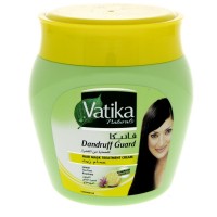 Dabur Vatika Naturals Dandruff Guard Hair Mask Treatment Cream Lemon, Tea Tree, Rosemary 500g / Маска для Волос Против Перхоти Лимон, Чайное Дерево, Розмарин 500г: Цвет: https://opt-india.ru/catalog/maska/dabur_vatika_naturals_dandruff_guard_hair_mask_treatment_cream_lemon_tea_tree_rosemary_500g_maska_dl/
Бренд: Dabur-Vatika
Dabur Vatika Naturals Dandruff Guard Hair Mask Treatment Cream Lemon, Tea Tree, Rosemary 500g / Маска для Волос Против Перхоти Лимон, Чайное Дерево, Розмарин 500г •  Маска для волос с яичным протеином Dabur Vatika Egg Protein Deep Conditioning содержит натуральные компоненты яйца, способствующие укреплению и восстановлению структуры волос, также содержит мед, при постоянном применении которого восстанавливаются и укрепляются ослабленные волосы. •  Основные натуральные действующие компоненты: экстракт меда, яичный порошок.  •  Способ применения: Рекомендуется использовать после мытья головы. Нанесите на мокрые волосы, заверните в горячее полотенце и держите  в течение 15 минут, затем смойте теплой водой. •  Только для наружного применения! Избегать контакта с глазами, при попадании в глаза немедленно промыть водой.