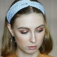 Повязка на голову D1807250780: Цвет: https://fashion-v.ru/magazin/product/povyazka-na-golovu-d1807250780
