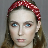 Повязка на голову D1787250780: Цвет: https://fashion-v.ru/magazin/product/povyazka-na-golovu-d1787250780
