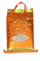 Banno Basmati Biryani Rice 5kg / Рис Басмати Бирьяни 5кг: Цвет: https://opt-india.ru/catalog/indiyskiy_ris/banno_basmati_biryani_rice_5kg_ris_basmati_biryani_5kg/
Бренд: Banno
Banno Basmati Biryani Rice 5kg / Рис Басмати Бирьяни 5кг Само название "бирьяни" (плов) имеет свой особый "запах", а уж после приготовления этого блюда с рисом сорта Басмати Банно Бирьяни многогранный аромат и экзотический вид, которые возбуждают все вкусовые рецепторы. Известный уникальным свойством своих зерен увеличиваться в длине и своей рассыпчатостью после приготовления , этот сорт является королевским угощением, перед которым невозможно устоять. Длина до варки - 7,45 мм. Длина после варки - 14,21 мм