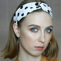 Повязка на голову D1677250780: Цвет: https://fashion-v.ru/magazin/product/povyazka-na-golovu-d1677250780
