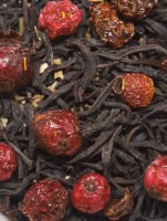 Чай черный "Капельки росы"100 г: Купаж из классических черных индийских чаев с добавлением цедр шиповника, смородины, листа брусники, лилии. Содержит пищевые ароматические масла.