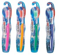 Vilsen Brush Зубная щетка Венеция средняя: Цвет: https://xn----7sbbavpdoccqvc6br3o.xn--p1ai/index.php/зубные-пасты-и-ополаскиватели,-зубные-щетки/vilsen-brush-зубная-щетка-венеция-средняя-detail
Зубная щетка средней жесткости.
Специально обработанные кончики щетинок эффективно очистят зубы, не повреждая эмаль и десна.
вам понравиться изящный дизайн этой щетки.
Прорезиненная ручка не будет скользить руках.
Выпускается в различных цветовых решениях.