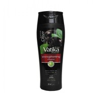 Шампунь для волос DABUR VATIKA Naturals Olive - С оливой 200мл: Цвет: https://opt-india.ru/catalog/shampun/shampun_dlya_volos_dabur_vatika_naturals_olive_s_olivoy_200ml/
Бренд: Dabur-Vatika
Шампунь для волос DABUR VATIKA Naturals Olive - С оливой 200мл •  Превосходно подходит для истощенных и поврежденных волос. Позволит вернуть волосам красивый и сияющий жизненной энергией внешний вид. Этот шампунь можно использовать ежедневно, предоставляя возможность проводить полноценное питание клеткам волос и кожи головы. •  Его целебные свойства основаны на использовании в основном натуральных растительных ингредиентов. Масло оливы гарантирует полноценное питание клеток, компонент позволит восстановить структуру каждого волоса, он обеспечит им мягкость и упругость. Алоэ вера обладает превосходным увлажняющим свойством. Оно способно снять любые воспалительные процессы. Выжимка из орехов миндаля действует как богатейший источник влаги и полезных элементов. Экстракт хны оказывает кондиционирующее действие, дарит волосам очаровательный блеск. •  Нанесите небольшое количество шампуня на влажные волосы. Оставьте на 2 минуты, а затем тщательно смывайте.