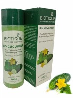 Biotique Bio Cucumber Pore Tightening Toner With Himalayan Waters 120ml / Био Тоник для Сужения Пор с Гималайской Водой и Огурцом 120мл: Цвет: https://opt-india.ru/catalog/tonik/biotique_bio_cucumber_pore_tightening_toner_with_himalayan_waters_120ml_bio_tonik_dlya_suzheniya_por/
Бренд: Biotique
Biotique Bio Cucumber Pore Tightening Toner With Himalayan Waters 120ml / Био Тоник для Сужения Пор с Гималайской Водой и Огурцом 120мл Описание: Тоник для лица Био Огурец - это высокоэффективный способ воздействия на кожу лица! Тоник тонизирует, бодрит каждую клетку, дезинфицирует поры. Обзор: Свежий тоник с эссенцией огурца вылечит даже самую проблемную кожу! В него входят такие ингредиенты, как: эссенция огурца – выполняет очищающие и отбеливающие функции, освежает кожу, придает молодость масло мяты – успокаивает раздражение, снимает зуд после укусов насекомых, убирает красные пятна экстракты кориандра и барбариса - питают кожу всеми нужными витаминами и минеральными веществами К тому же, тоник уменьшает поры и удаляет самые глубокие засоры косметики и уличных загрязнений в порах. Поддерживает тонус кожи, приводит в норму кислотно-щелочной баланс. Состав:  daru haldi root - 0,1%, dhania kwath - 2%, maju phal - 2%, peppermint oil -0.85%, kheera Jal - Q.S.