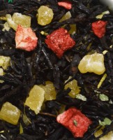 Чай черный "Земляника со сливками" 100 г: Купаж из классических черных индийских чаев с добавленем цукатов  и сублимированных кусочков земляники, ароматические масла.
