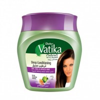 Dabur Vatika Naturals Deep Conditioning Olive, Almond, Henna 500g / Маска для Волос Глубокое Кондиционирование Оливка, Миндаль, Хна 500г: Цвет: https://opt-india.ru/catalog/maska/dabur_vatika_naturals_deep_conditioning_olive_almond_henna_500g_maska_dlya_volos_glubokoe_konditsion/
Бренд: Dabur-Vatika
Dabur Vatika Naturals Deep Conditioning Olive, Almond, Henna 500g / Маска для Волос Глубокое Кондиционирование Оливка, Миндаль, Хна 500г •  Индийская компания Dabur выпускает средства для волос, насыщенные невероятным количеством ценных органических ингредиентов. Используя такие продукты, вы обезопасите себя от множества проблем с волосами, сделаете прическу более пышной, ухоженной и сияющей, а локоны - послушными и блестящими. •  Маска для волос «Глубокое кондиционирование» восстанавливает поврежденные пряди, выравнивает их структуру и укрепляет по всей длине. Каждый день ультрафиолетовые лучи и знойный ветер оставляют на волосах неизгладимый след из токсинов, бактерий и неблагоприятных веществ. Активные компоненты маски быстро и эффективно устраняют эти факторы, а также надежно защищают от воздействия свободных радикалов.  •  С помощью маски Dabur Vatika Virgin Olive Deep Conditioning вы сможете сохранить свои локоны красивыми, молодыми и сияющими, уменьшить выпадение и полностью избавиться от проблемы сечения кончиков. Ваша прическа будет удивлять своей красотой, а волосы начнут радовать безупречным здоровьем. •  Способ применения: после мытья головы нанесите маску на волосы, массажными движениями по всей длине волос. Оставьте на 10-15 минут. Для лучшего эффекта оберните голову горячим полотенцем. Затем смойте теплой водой. •  Состав: олива, миндаль, хна