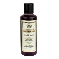 Khadi Lavender & Ylang Ylang Herbal Body Wash SLS & Paraben Free Leaves Skin Hydrated 210ml / Гель для Душа Увлажняющий Кожу с Лавандой и Иланг-Иланг без СЛС и Парабенов 210мл: Цвет: https://opt-india.ru/catalog/gel_dlya_dusha/khadi_lavender_ylang_ylang_herbal_body_wash_sls_paraben_free_leaves_skin_hydrated_210ml_gel_dlya_dush/
Бренд: Khadi Naturals
Khadi Lavender &amp; Ylang Ylang Herbal Body Wash SLS &amp; Paraben Free Leaves Skin Hydrated 210ml / Гель для Душа Увлажняющий Кожу с Лавандой и Иланг-Иланг без СЛС и Парабенов 210мл •  Натуральный гель для душа с освежающим ароматом лаванды и экстрактами Иланг-иланг. Гель бережно очищает кожу, питает, увлажняет, благодаря содержанию куркумы обладает антиоксидантными свойствами. •  Применение: Массажными движениями нанести на влажную кожу тела, смыть. Подходит для ежедневного применения. •  Ключевые ингредиенты: вода, алоэ вера гель, экстракт окопника, витамин Е, масло лаванды, иланг-иланг масло, крокус посевной, куркума ароматная. •  Не содержит SLS и парабенов. •  Известная индийская мануфактура Khadi - это символ натурального домашнего производства, преемственность традиций и аутентичность в исполнении. Тысячи лет назад великие мудрецы Индии объединили сотни трав с натуральными маслами так, что они лечат и придают молодость. Для рецептов своих косметических средств Khadi используют древние традиции, выбирают редкие индийские травы, описанные в аюрведических текстах, которые обладают мощной энергией и лечебными качествами. •  Khadi производит травяные масла, шампуни, лосьоны для тела, средства по уходу за кожей, мыло, маски и скрабы без применения синтетических красителей и консервантов. Особой популярностью пользуются скрабы и маски в виде порошков, которые, как и много лет назад, создаются путем тщательного перемалывания корней, специй и растений. Сухие порошковые маски для лица помогают женщинам избавиться от морщин, темных кругов и прыщей. Придают коже гладкость и свежесть, повышают тонус кожи. •  Шампуни, приготовленные из уникальных сочетаний трав, восстанавливают структуру волос, предотвращая выпадение, придают волосам блеск и шелковистость. Уникальная старинная рецептура мыла ручной работы из растительных масел, чистых индийских трав и эфирных масел обеспечивает глубокую и нежную очистку кожи. Натуральное мыло не содержит никаких искусственных составляющих, это исключительно натуральный продукт на основе растительных масел.  