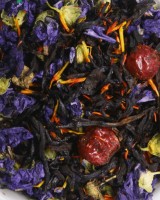 Чай черный "Княжна Ольга" 100 г: Купаж из классических черных индийских чаев с добавленем сублимированной брусники, лепстков мальвы и сфалора. Содержит пищевые ароматические масла.