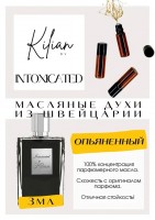 Intoxicated / Kilian: Цвет: http://get-parfum.ru/products/intoxicated-kilian
Есть в наличии

Intoxicated By Kilian- это аромат для мужчин и женщин, он принадлежит к группе фужерные пряные.
Основные аккорды: теплый пряный, кофейный, свежий пряный, коричный, фужерный.
Ноты аромата: Кардамон, Кофе, Мускатный орех, Корица.
В Интоксикейтед Килиан объединены самые притягательные ароматы кофе, кардамона и пряностей. Невероятно и чудесно, не как автомат по продаже кофе. Запах трудноуловимый и притягательный. Слышится алкогольная нота. Хочется в нем ходить, носить его постоянно. Идеально для холодной погоды.
Интоксикейшн Киллиан- сложный, томный, густой.
Духи женские мужские унисекс туалетная вода— то, без чего ни один образ не будет завершенным. Аромат — самый чувственный и самый харизматичный аксессуар, который на 100% отражает характер обладателя. Парфюм GET PARFUM — флакончик твоего любимого запаха: восточные пряности, нотки сладких фруктов, нежное благоухание цветов, пряная ваниль, терпкий лесной орех и много других волшебных ароматов.
Концентрированная масляная нишевая парфюмерная вода в небольших стеклянных флакончиках по 3 мл. Самые популярные мужские и женские ароматы по мотивам известных брендов: Зеленски Ваниль, Готье Сандал, Диор Жадор, Нина Риччи, Феррагамо Мистериоса, Джо Малон Лайм и Мандарин, Манцера Коко Ваниль, Живанши Ангел и Демон, Монталь Уэдмэйзин, Барберри Лондон, Диор Пойзон Гёл, Байредо Супер Кедр, Гучи Энви и другие.
Из всего многообразия вы найдете подходящий вариант: духи сладкие фруктовые, древесные, цветочные, немного терпкие, освежающие, яркие, спокойные и мягко обволакивающие.
Парфюмерия GET PARFUM не содержит спирта. На 100% состоит из концентрированного парфюмерного масла. Масляные духи с минимальным расходом и отличной стойкостью. Это сладкие духи, стойкие духи, которые в полной мере раскрывают свой неповторимый аромат соприкасаясь с телом.
Масляные духи унисекс — хороший подарок женщинам на 8 Марта, мужчинам — на 23 февраля. Мини perfume будет подходящим презентом на день рождения для ценителей изысканных, дорогих ароматов.