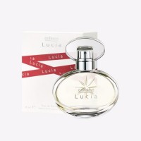 Туалетная вода Lucia [Люсия],50 мл.: https://www.oriflame.ru/products/product?code=42785
Основу композиции украшает сирень – олицетворение чистоты и умиротворенности. Наполненный светом и очарованием, этот аромат создает ауру гармонии и спокойствия.
Тип Аромата: цветочный, фруктовый, зелёный
Верхние ноты: плющ, флёрдоранж, лимонная цедра
Ноты сердца: белая сирень, цветок жасмина, тубероза
Базовые ноты: индийский сандал, белый персик, мускус