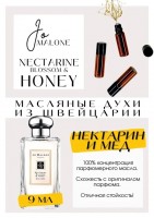 Nectarine Blossom & Honey / Jo Malone: Есть в наличии

Nectarine Blossom &amp; Honey - это аромат для мужчин и женщин, он принадлежит к группе цветочные фруктовые сладкие. Унисекс духи.
Основные аккорды: фруктовый, сладкий, зеленый, пудровый, свежий, белые цветы.
Верхние ноты: Зеленые ноты, Черная смородина и Петитгрейн; средние ноты: Нектарин и Белая акация; базовые ноты: Персик, Слива и Ветивер.
Джо Малон Нектарин и Мёд- главный герой – сладкий нектариновый сок. Но с ним в паре выступает и шероховатая надорванная шкурка персика. сть душистая медоносная акация и медовость спелого фрукта.
Временами аромат вдруг выдает фруктовое мыло, но оно то появляется, то исчезает. Зелень абстрактных листьев не дает укатиться в приторность.
И как только ты думаешь, что уже все услышал, ноты разыграны, персики съедены, как на дне тарелки обнаруживаются поддавленные, лопнувшие переспелые сливы и терпкая черная смородина.
И веселье начинается снова.
Духи женские мужские унисекс туалетная вода— то, без чего ни один образ не будет завершенным. Аромат — самый чувственный и самый харизматичный аксессуар, который на 100% отражает характер обладателя. Парфюм GET PARFUM — флакончик твоего любимого запаха: восточные пряности, нотки сладких фруктов, нежное благоухание цветов, пряная ваниль, терпкий лесной орех и много других волшебных ароматов.
Концентрированная масляная нишевая парфюмерная вода в небольших стеклянных флакончиках по 3 мл. Самые популярные мужские и женские ароматы по мотивам известных брендов: Зеленски Ваниль, Готье Сандал, Диор Жадор, Нина Риччи, Феррагамо Мистериоса, Джо Малон Лайм и Мандарин, Манцера Коко Ваниль, Живанши Ангел и Демон, Монталь Уэдмэйзин, Барберри Лондон, Диор Пойзон Гёл, Байредо Супер Кедр, Гучи Энви и другие.
Из всего многообразия вы найдете подходящий вариант: духи сладкие фруктовые, древесные, цветочные, немного терпкие, освежающие, яркие, спокойные и мягко обволакивающие.
Парфюмерия GET PARFUM не содержит спирта. На 100% состоит из концентрированного парфюмерного масла. Масляные духи с минимальным расходом и отличной стойкостью. Это сладкие духи, стойкие духи, которые в полной мере раскрывают свой неповторимый аромат соприкасаясь с телом.
Масляные духи унисекс — хороший подарок женщинам на 8 Марта, мужчинам — на 23 февраля. Мини perfume будет подходящим презентом на день рождения для ценителей изысканных, дорогих ароматов.
