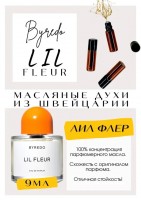 LIL FLEUR / BYREDO: Есть в наличии

Lil Fleur- это аромат для мужчин и женщин, он принадлежит к группе восточные цветочные.
Основные аккорды: розовый, кожаный, животный, фруктовый, цитрусовый, теплый пряный, фужерный, древесный, зеленый, мягкий пряный.
Верхние ноты: Лист черной смородины, Шафран и Танжерин; средние ноты: Дамасская роза и Кожа; базовые ноты: Древесные ноты, Серая амбра и Ваниль.
Лил Флер Байредо духи- очень яркий, диффузный шафраново-танжериновый взрыв. Вскоре, сменяется на кисловатую розу. Слышен кожаный аспект , но удивительным образом совсем не утяжеляет композицию. Трансформируется Лил Флёр Баредо очень интересно: из громкого и напористого цитрусового начала через кожаную розу в довольно милую, спокойную и даже медитативную базу.
Когда он усаживается на коже и успокаивается, становятся слышны нежные древесно-ванильные ноты, которые пробудут на теле до душа, на одежде - несколько дней. Аромат несомненно красив. Это настолько воздушная, молодая, садовая роза. Аромат, как аура, окутывает, обнимает и обволакивает. Женственный очень. Возможно, на старте может показаться резким и колючим, Такую ноту дает шафран, но это на пару минут, потом-наслаждение.
Духи женские мужские унисекс туалетная вода— то, без чего ни один образ не будет завершенным. Аромат — самый чувственный и самый харизматичный аксессуар, который на 100% отражает характер обладателя. Парфюм GET PARFUM — флакончик твоего любимого запаха: восточные пряности, нотки сладких фруктов, нежное благоухание цветов, пряная ваниль, терпкий лесной орех и много других волшебных ароматов.
Концентрированная масляная нишевая парфюмерная вода в небольших стеклянных флакончиках по 3 мл. Самые популярные мужские и женские ароматы по мотивам известных брендов: Зеленски Ваниль, Готье Сандал, Диор Жадор, Нина Риччи, Феррагамо Мистериоса, Джо Малон Лайм и Мандарин, Манцера Коко Ваниль, Живанши Ангел и Демон, Монталь Уэдмэйзин, Барберри Лондон, Диор Пойзон Гёл, Байредо Супер Кедр, Гучи Энви и другие.
Из всего многообразия вы найдете подходящий вариант: духи сладкие фруктовые, древесные, цветочные, немного терпкие, освежающие, яркие, спокойные и мягко обволакивающие.
Парфюмерия GET PARFUM не содержит спирта. На 100% состоит из концентрированного парфюмерного масла. Масляные духи с минимальным расходом и отличной стойкостью. Это сладкие духи, стойкие духи, которые в полной мере раскрывают свой неповторимый аромат соприкасаясь с телом.
Масляные духи унисекс — хороший подарок женщинам на 8 Марта, мужчинам — на 23 февраля. Мини perfume будет подходящим презентом на день рождения для ценителей изысканных, дорогих ароматов.