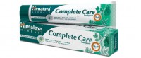 Himalaya ToothPaste Complete Care 80g / Аюрведическая Комплексная Зубная Паста 80г: Цвет: https://opt-india.ru/catalog/zubnaya_pasta/himalaya_toothpaste_complete_care_80g_ayurvedicheskaya_kompleksnaya_zubnaya_pasta_80g/
Бренд: Himalaya Herbals
Himalaya ToothPaste Complete Care 80g / Аюрведическая Комплексная Зубная Паста 80г Зубная паста  Комплексный уход  - эффективное средство для всестороннего ухода за зубами и дёснами. Обеспечивает защиту, деликатное очищение и регенерацию тканей ротовой полости. В состав зубной пасты входят мисвак и натуральные компоненты, которые защищают и тонизируют Ваши десны. Благодаря уникальной растительной формуле данное средство обеспечивает защиту от бактерий в течение 12 часов, препятствует формированию зубного налета, прекрасно освежает дыхание. Паста имеет густую текстуру, светло-коричневатого цвета, приятный сладковатый вкус и аромат душистых трав и восточных специй чувствуется. Она очень бережно очищает зубную эмаль, не повреждая её, в отличие от многих других паст. Хорошо справляется с налетом и обеспечивает длительную свежесть дыхания. Благодаря активным ингредиентам, оказывающим выраженный бактерицидный, антисептический и вяжущий эффект, продукт эффективен в лечении кровоточивости дёсен и способствует их регенерации. Зубная паста Комплексный уход служит отличным средство профилактики заболевания дёсен и зубов, снижает их чувствительность. Расход средства очень экономичен. НАЗНАЧЕНИЕ Кровоточивость десен, чувствительная эмаль зубов, ранки на слизистой полости рта, неприятный запах, зубной налёт. АКТИВНЫЕ ИНГРЕДИЕНТЫ Харитаки  (Terminalia chebula). Оказывает выраженное противогрибковое и антибактериальное воздействие. Обладает вяжущими и регенерирующими свойствами. Способствует быстрому затягиванию и заживлению язв, трещинок и эрозий на поверхности губ, щёк и языка при чистке зубов. Лечит кровоточивость дёсен, а также тонизирует их и укрепляет. Амла  (Embelica officinalis). Известный антиоксидант, с богатым содержанием не только витамина C, но также А и В, пектина, аскорбиновой и никотиновой кислот. Содержит также флавоноиды, дубильные вещества, каротин и микроэлементы, полезные для укрепления эмали зубов – кальций и фосфор. Мимусопс Эленг  (Mimusops elengi). Благодаря содержанию танина применяется как вяжущее средство при воспалительных заболеваниях десен и изъязвлениях на слизистой полости рта. Аюрведическая медицина издавна применяет кору мимусопса как один из главных компонентов в лечении заболеваний десен, для укрепления зубной эмали. При регулярном использовании средств с этим ингредиентов останавливается кровоточивость десен и их воспаление. Акация аравийская  (Acacia arabica). Предотвращает воспаление десен и снижает их кровоточивость. Мисвак  (Salvadora persica). Ингибирует накопление зубного налета и, следовательно, полезен для профилактики кариеса. Также уменьшает воспаление десен и предотвращает их кровоточивость. Предотвращают воспаление десен и снижают их кровоточивость. Ментол  (Menthol). Является отличным бактерицидным средством, применяется в целях профилактики различных воспалений при кожных и стоматологических заболеваниях. Оказывает обезболивающий и антисептический эффект. Флавоноиды в составе ментола способствуют укреплению стенок сосудов, за счёт чего лечиться кровоточивость дёсен. Благодаря содержанию каротина, эффективно защищает слизистые оболочки и эпителиальные клетки ротовой полости, способствуя их заживлению. Тимол  (Thymol). Является широко применяемым совместно с ментолом лекарственным средством для полоскания полости рта. Основой его является растение под названием тимьян обыкновенный. Оно оказывает антисептический, противогрибковый, противомикробный, противовоспалительный и анальгетический эффект при заболеваниях полости рта. Препарат применяется преимущественно в качестве средства дезинфекции и нейтрализации воспалительных явлений в полости рта и носоглотке. Ним  (Azadirachta indica). Оказывает болеутоляющий, противовоспалительный, обеззараживающий и регенерирующий эффект при стоматологических проблемах. Кроме того, обеспечивает комплексный уход за дёснами, предупреждает образование зубного налёта и кариеса. Благодаря натуральным антибактериальным свойствам эффективно борется с бактериями. Гранат  (Punica granatum). Способствует укреплению эмали зубов, благодаря богатому содержания фосфора и кальция. Это натуральное природное средство, оказывающее выраженное антиоксидантное и тонизирующее воздействие на слизистую оболочку полости рта и дёсны. Снижает проявление воспалительных процессов полости рта. Противомикробный эффект обеспечивает снижение образования зубного налёта, что делает гранат эффективным в качестве профилактики кариеса. ИНСТРУКЦИЯ ПО ПРИМЕНЕНИЮ Рекомендуется чистить зубы минимум два раза в день, используя мягкую зубную щетку. Не глотать. После чистки зубов сплюнуть пасту и тщательно прополоскать полость рта. Дети младше 6 лет должны чистить зубы под присмотром взрослых. СОСТАВ Сорбитол (Sorbitol), Вода (Aqua), Кремниевая кислота (Hydrated Silica), Глицерин (Glycerin), Диоксид кремния (Silica), Натрия Лаурил сульфат (Sodium Lauryl Sulfate), Ароматизатор (Flavour), Ксантановая камедь (Xanthan Gum), Диоксид титана (Titanium Dioxide), Сахарин (Sodium Saccharin), Ментол (Menthol), Натрия бензоат (Sodium Benzoate), Гранат (Punica Granatum), Сорбат калия (Potassium Sorbate), Фторид кальция (Calcium Fluoride), Зантоксилум (экстракт) (Zanthoxylum Alatum), Акация аравийская (Acacia Arabica), Харитаки (Terminalia Chebula), Бибхитаки (Terminalia Bellerica), Амла (Emblica Officinalis), Эмбелия кислая (Embelia Ribes), Ним (Azadirachta Indica), Ниргунди (Vitex Negundo), Тимол (Thymol), Лимонная кислота (Citric Acid), Мисвак (Salvadora Persica), Акация Фарнеза (Acacia Farnesiana), Акация катеху (Acacia Catechu), Мимусопс Эленг (Mimosops Elengi).