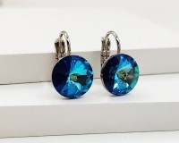 Серьги кристаллами Swarovski: Цвет: https://fashion-v.ru/magazin/product/sergi-1sm-68
ЦВЕТ: Crystal Bermuda Blue
Вставка: кристалл Swarovski
Материал изделия: ювелирный сплав
