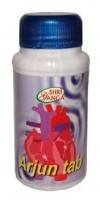 Арджуна (Arjuna), 200 таблеток: Цвет: О24
«Арджуна» тонизирует сердце и легкие, стимулирует кровообращение, укрепляет сердечную мышцу, останавливает кровотечения и способствует заживлению тканей.

Фармакологическое действие: тонизирующее и стимулирующее средство для сердца.   Показания: сердечная недостаточность, ишемическая болезнь сердца, любые сердечные и легочные заболевания, гипертония, реабилитация больных после инфаркта миокарда, болезненное сердцебиение, нервозность, ментальный стресс, переутомление.   Дозировка: по 2 таблетки 2-3 раза в день, до еды. Курс приёма препарата 60 дней. В профилактических целях можно использовать 1-2 таблетки перед сном на протяжении 3-4 месяцев.   Описание: Арджуна – прекрасный сердечный тоник, содержащий большое количество элогиновых и арджуновых кислот, сетостерола. Кора дерева обладает антиишемическим и кардиопротективным защитными действиями и используется при лечении гипертонии, ишемической болезни сердца. Также она обладает хорошим тоническим эффектом в случае цирроза печени, нормализует давление крови, сердечный ритм. «Арджуна» уменьшает содержание липидов в крови, понижает уровень триглицеридов, холестерола, увеличивает синтез ЛДЛ–субстанции, усиливает защитную антихолестериновую активность, изгоняет из организма холестерин. Механизм действия заключается в понижении бета–липопротеинов и восстановлении антихолестериновой системы организма.  «Арджуна» уменьшает симптоматику гипертонии, бессонницу, головные боли, неспособность концентрироваться.  