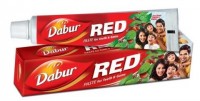 Зубная паста Dabur Red Дабур Ред , 100 гр: Индийская зубная паста dabur red относится к аюрведическим препаратам. Ее формула содержит экстракты растений, минералы и прочие полезные ингредиенты, которые обеспечивают качественный уход за зубами и полостью рта.

Dabur red обладает многочисленными особенностями: полное отсутствие пигментов и консервирующих компонентов в составе; нежное воздействие, способное защитить зубы, не повредив при этом эмаль; профилактика пародонтоза и прочих заболеваний, связанных с возникновением инфекции; устранение неприятных запахов изо рта. Достаточно один раз купить зубную пасту dabur red, чтобы уже никогда от нее не отказаться. СОСТАВ ПРЕПАРАТА В состав зубной пасты дабур вошли многочисленные натуральные компоненты: имбирь – устраняет бактерии и обладает противовоспалительным действием; мята – средство от различных типов грибка; пиппали – обеспечивает свежее дыхание; томар – природный антисептик; гвоздика – не позволяет эмали разрушаться, а также предупреждает болезненные ощущения; харитаки – вяжущий компонент, способный справиться с серьезными заболеваниями ротовой полости; марича – устраняет неприятные запахи; карпура – анальгетик; лаванга – укрепляет структуру зубов.