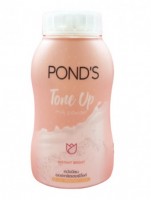 Рассыпчатая матирующая пудра с эффектом здорового сияния 50гр. (Pond's Tone Up Milk Powder): Изюминка новой пудры - в технологии STARDUST

Пудра для лица с молочным протеином для здорового сияния и защитой от солнца / Pond's Tone Up Milk Powder – новинка от Pond's. Пудра содержит мельчайшие светоотражающие частицы, которые подстраиваются под тон вашей кожи и создают эффект здорового сияния лица! Ваше лицо выглядит просто потрясающе: кожа ровная, никакого жирного блеска, она излучает естественное, благородное мерцание! Ровная, матовая кожа, которая будто бы светится изнутри - таков результат работы волшебной пудры POND'S!  Изюминка новой пудры - в технологии STARDUST, что в переводе значит звездная пыль! Пудра содержит мельчайшие светоотражающие частицы, которые подстраиваются под тон вашей кожи и создают эффект здорового сияния лица! Выглядит просто потрясающе!  Порошок молочного протеина ухаживает за кожей - смягчает ее, увлажняет, ускоряет регенерацию и обновление клеток, оказывает противовоспалительное воздействие, улучшает цвет лица, устраняя пигментацию.  Благодаря природному физическому фильтру цинка пудра обеспечивает надежную защиту от солнечных лучей. UVA и UVB типов, которые вызывают пигментацию и усиливают старение кожи.  Средство имеет очень мелкий, шелковистый помол, который не забивает поры и очень естественно ложится, моментально выравнивая лицо и подстраиваясь под его тон. Кисть с небольшим количеством пудры работает, как волшебная палочка: по легкому движению Вашей руки уходит усталость, несовершенства, жирный блеск, появляются кукольная фарфоровость и благородное мерцание, выгодно подчеркивающее лицо при разном освещении.  Способ применения:  нанесите пудру на чистую, увлажненную кремом кожу, с помощью круглой кисти или спонжа. Наносить пудру можно не только на лицо, а и на тело (шею, зону декольте). Можно использовать как непосредственно на уходовый крем, так и на любое тональное средство для закрепления макияжа и матирования лица.     Вес нетто 50гр.  Произведено в Таиланде.