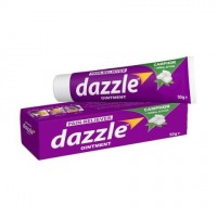 Trichup Dazzle ointment согревающий массажный крем 50 гр.: Мощная обезболивающая мазь Dazzle

Натуральная аюрведическая мазь DAZZLE из растительных компонентов, эффективно способствует восстановлению подвижности суставов, помогает при артрите, при мышечных болях. Представляет собой комбинацию традиционно используемых ароматических масел, которые известны своим обезболивающим эффектом. При местном применении обеспечивает быстрое симптоматическое облегчение при таких состояниях, как боль в спине, при растяжениях, напряжение и боли в суставах и мышцах. Мощная обезболивающая мазь Dazzle для снятия различного рода болей в мышцах и суставах. Быстро и эффективно снимает боли плечевой и поясничной зоне. Помогает снять хронические боли, а также восстанавливает после травм. Произведена в Индии, одним из популярных поставщиков Аюрведы - компания Vasu. В состав входит: масло кедра, масло мяты, масло нараяна, гаультерия, камфор, скипидарное масло, эвкалиптовое масло, Показания: мышечные боли суставные боли боли в шее и пояснице низкая подвижность суставов Способ применения: массаж проблемных участков с небольшим количеством мази 2-3 раза в день по 5-10 минут. Тонким слоем нанести мазь Dazzle на пораженную область, нежно массажировать до полного впитывания, если необходимо повторить процедуру.