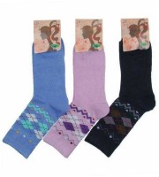 Носки женские BoYi fashion womens socks: Цвет: микс цветов
Код: 345
Кол-во: 12
Носки женские бамбуковые, Первый сорт В продаже 12 пар в упаковке микс цветов