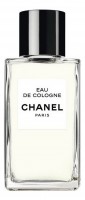 Chanel Eau de Cologne (L) vial 1,5ml: 19367 Chanel Eau de Cologne (L) vial 1,5ml 	3,70

Освежающий цитрусовый парфюм с воздушными цветочными аккордами – это аромат Les Exclusifs de Chanel Eau de Cologne («Эксклюзив от Шанель. Кельнская вода»). Он был в каталоге ароматов от Шанель уже в 1920 году. Теперь он входит в легендарную линейку эксклюзивных ароматов. Это легкий, деликатный аромат, пробуждающий эмоции и чувства. Еще в 20-е годы в каталогах модного дома Шанель присутствовала косметика на основе освежающей «Кельнской воды». 

Начали ее применять еще в далеком XVIII веке. Шанель стала основоположницей моды на спортивный, здоровый образ жизни и тщательный уход за кожей и телом. Коко любила пешие прогулки по свежему воздуху парковых аллей. Именно любовь к здоровому образу жизни и вдохновила ее на создание аромата Eau de Cologne, новая версия которого вышла в 2007 году.

Парфюмерная композиция аромата состоит из нот насыщенного бергамота, мандарина, нероли. Глубину композиции придает древесный мускус.