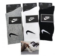 Носки мужские NIKE 95 % хлопок р.41-47: https://cena-optom.ru/noski-muzhskie-nike-95-khlopok-r-41-47-10-par-v-upakovke-1-para/