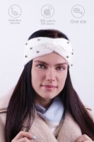 Женская повязка на голову GL1600: Цвет: https://www.natali-trikotazh.ru/product/zhenskaya-povyazka-na-golovu-gl1600
СОСТАВ: вязаный трикотаж
Широкая вязаная повязка - прекрасная альтернатива шапкам. Она защитит уши от ветра и холода. Для объемных причесок или кудрявых волос! Лаконичный дизайн дополнен бусинами. Компактная повязка не займёт много места в сумке. Пряжа на 50% состоит из натуральной шерсти, что придаёт ей мягкую и приятную на ощупь текстуру. Полушерстяная повязка очень теплая и согревает даже в морозы. Повязка из смесовой пряжи долго сохраняет форму, не деформируется при стирке и на ней образуется меньше катышков. Базовые оттенки подходят под любой сезон и предмет гардероба, будь то зимний пуховик или осеннее пальто.