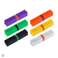 Игрушка антистресс Брик-Тик, пластик, магнит, 4х3, 2см, 6 цветов: Цвет: http://alfa812.ru/products/igrushka-antistress-brik-tik-plastik-magnit-4h3-2sm-6-tsvetov-
Брик-тик от ИГРОЛЕНД - это два прямоугольных блока с магнитами внутри. Они притягиваются друг к другу или отталкиваются, смотря как их сложить. Их можно бросать, крутить, разлеплять и слеплять вместе. Брик-тик звонко щелкает, когда соединяется сам собой. Игрушка антистресс изготовлена из безопасного пластика и безопасен для детей. Это отличным подарок для детей и взрослых. Благодаря своему компактному размеру поместится в кармане и поможет скоротать время в пути, дороге. Детям помогает развивать координацию, логику, моторику. Размер одного бруска 4х1,6 см. На выбор 6 цветов.