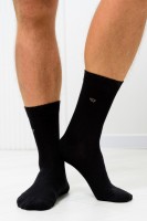 Носки стандарт мужские Гранд: Цвет: https://www.natali-trikotazh.ru/product/noski-standart-muzhskie-grand
Классические мужские высокие носки. Комплект 3 пары. На верхней части носка небольшое изображение