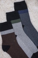 Носки высокие мужские Умбра: Цвет: https://www.natali-trikotazh.ru/product/noski-vysokie-muzhskie-umbra
Набор мужских носков - высокие, с узкой резинкой по краю и продольными полосами по поверхности носка. Смотрятся лаконично и сдержанно, подойдут к любой обуви и стилю. В упаковке 6 пар - по 2 пары каждой расцветки
