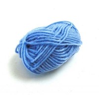 Пряжа голубая 12 гр.: Цвет: http://www.cena-optom.ru/product/30330/
