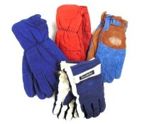Перчатки зимние с дефектом 1 пара: Цвет: http://www.cena-optom.ru/product/20142/
