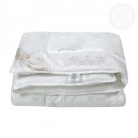 Одеяло "Эвкалипт": Цвет: https://art-dtex.ru/catalog/product/odeyalo_quot_evkalipt_quot1/
Торговая марка: АРТПОСТЕЛЬ
Коллекция: Премиум
Наполнитель: Термоскрепленное эвкалиптовое волокно
Плотность: 300 гр./м.кв
Чехол: Стеганый с окаймляющей лентой
Ткань чехла: Ткань жаккардового переплетения (50% хлопок, 50% полиэстер)
Упаковка: Сумка ПВХ+спанбонд с логотипом
Рaзмер: 110х140: Комплектация: 1 шт.
Рaзмер: 140*205: Комплектация: 1 шт.
Рaзмер: 172*205: Комплектация: 1 шт.
Рaзмер: 200*215: Комплектация: 1 шт.
Артикул: 2502 Размер: 110х140: 1508
Артикул: 2504 Размер: 140*205: 2780
Артикул: 2505 Размер: 172*205: 3279
Артикул: 2506 Размер: 200*215: 3939
Эвкалипт – ценное лекарственное растение, препараты из которого используются в качестве противовоспалительных, антисептических средств. Эвкалипт усиливает приток и циркуляцию крови, оказывает антисептическое, противовоспалительное и тонизирующие действие. Эфирные масла, содержащиеся в волокнах эвкалипта, испаряются во время сна и оказывают оздоравливающее влияние на кожу и организм в целом. Изделия гипоаллергенны, так как гладкая поверхность волокна препятствует скоплению на нем пыли, а сами изделия легко подвергаются машинной стирке. Эвкалипт обеспечивает Вам оптимальный комфорт и гарантирует восстанавливающий, освежающий сон. При изготовлении одеяла используется одноигольная стегальная машина.