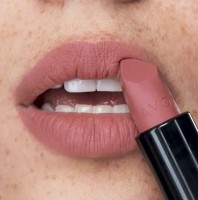 Увлажняющая матовая губная помада "Ультра" Нежный розовый/Pure Pink: пробник
Увлажняющая матовая губная помада "Ультра" Нежный розовый/Pure Pink